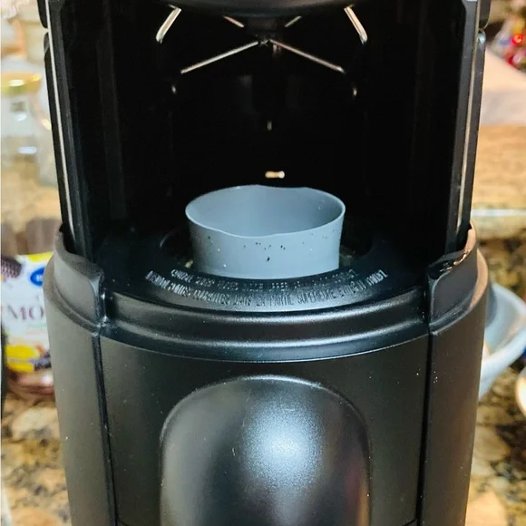 Nespresso DeLonghi ENV150BM VertuoPlus Espresso Machine Black No